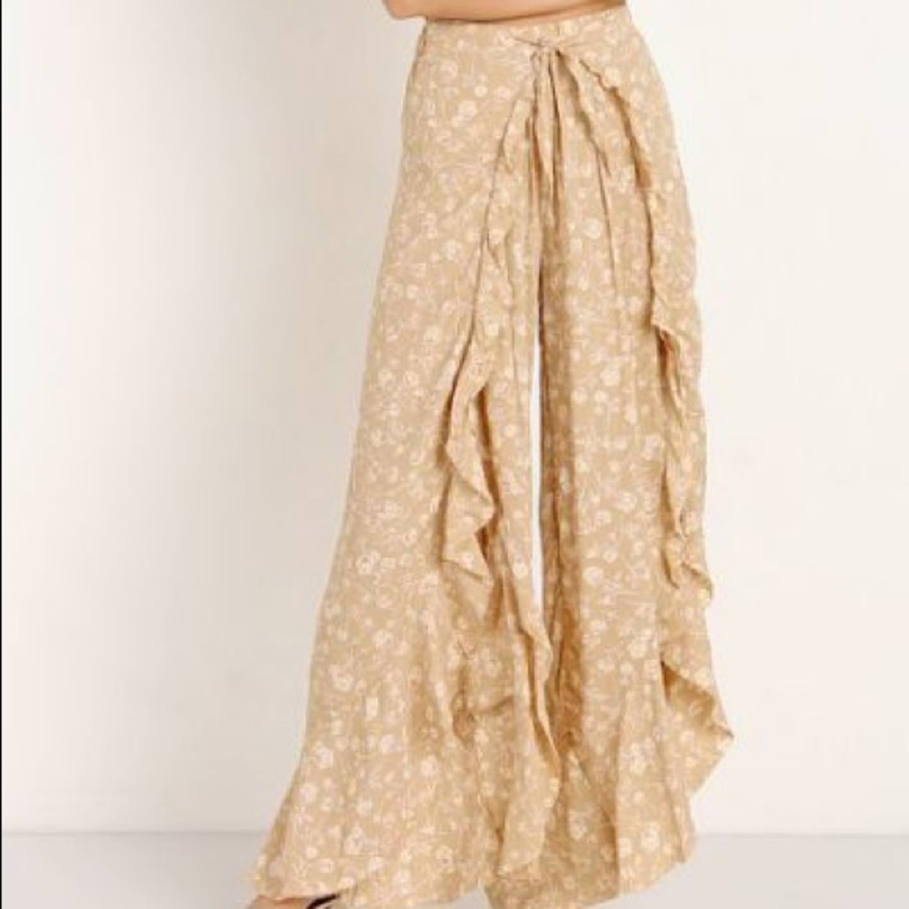 Blue Life Ruffle Culotte, XS, tan floral print